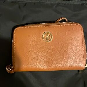 Tory Burch wristlet wallet